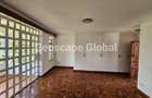 4 Bed House with En Suite in Rosslyn - 16