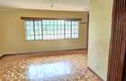 5 Bed Townhouse with En Suite at Mandera Road - 14