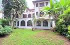 4 Bed Townhouse with En Suite at Riverside Drive - 1