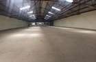 28,000 ft² Warehouse with Parking in Industrial Area - 1