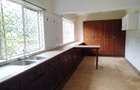 7 Bed House with En Suite in Lavington - 8