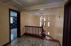 5 Bed Townhouse with En Suite at Muthangari Drive - 10