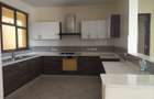 4 Bed Apartment with En Suite at Parklands - 1