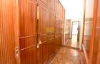 5 Bed Villa with En Suite in Westlands Area - 14