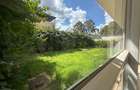 5 Bed Villa with En Suite at Lavington - 1