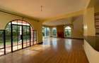 4 Bed House with En Suite in Runda - 11