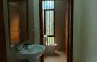 5 Bed House with En Suite in Runda - 16