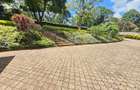 3 Bed House with En Suite in Rosslyn - 17