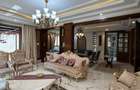 5 Bed Townhouse with En Suite in Lavington - 6