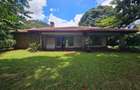 4 Bed House with En Suite in Redhill - 5