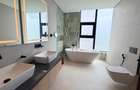 5 Bed Townhouse with En Suite in Westlands Area - 7