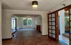 5 Bed Townhouse with En Suite in Lavington - 2