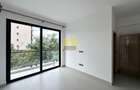 2 Bed Apartment in Brookside - 7