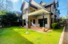 5 Bed Townhouse with En Suite in Lavington - 2