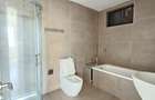 Serviced 2 Bed Apartment with En Suite in Riverside - 10