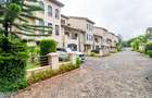 5 Bed Townhouse with En Suite in Lavington - 1
