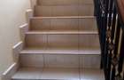 5 Bed Townhouse with En Suite at Red Hill - 6