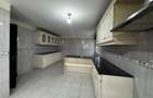 5 Bed Townhouse with En Suite in Spring Valley - 7