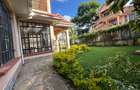 5 Bed House with En Suite at Lavington - 1