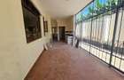 5 Bed House with En Suite in Runda - 11