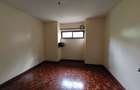 5 Bed Townhouse with En Suite at Lavington - 19