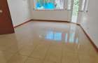 4 Bed Villa with En Suite in Riverside - 11