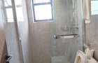 3 Bed Apartment with En Suite in Riverside - 4