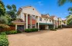 5 Bed Townhouse with En Suite in Lavington - 1
