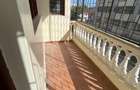 3 Bed Apartment with En Suite at Beach Road - 4