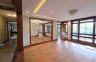4 Bed House with En Suite in Runda - 3
