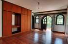 4 Bed Villa with En Suite in Lavington - 13