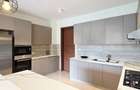 3 Bed Apartment with En Suite in Riverside - 5