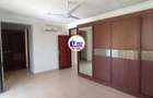 2 Bed Apartment with En Suite at Greenwood - 10