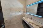 3 Bed Apartment with En Suite in Riverside - 6