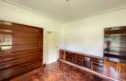 5 Bed House with En Suite in Rosslyn - 7