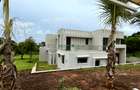 4 Bed House with En Suite at Hs84 - 20