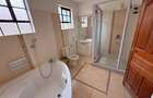 3 Bed Apartment with En Suite in Riverside - 18