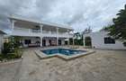 6 Bed House with En Suite in Watamu - 1