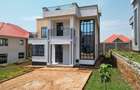 4 Bed Townhouse with En Suite in Kenyatta Road - 2