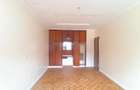 5 Bed Townhouse with En Suite in Lavington - 15