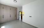 2 Bed Apartment in Brookside - 8