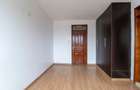 4 Bed Apartment with En Suite in Kilimani - 15