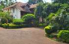 5 Bed Townhouse with En Suite in Rosslyn - 1