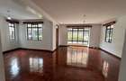 4 Bed Townhouse with En Suite in Lavington - 6