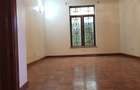 5 Bed Townhouse with En Suite at Lavington Road - 5