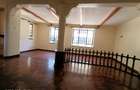 5 Bed Townhouse with En Suite in Lavington - 4