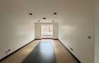 3 Bed Apartment with En Suite in Riverside - 10
