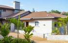 3 Bed House with En Suite in Rosslyn - 1