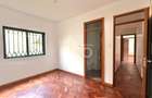 5 Bed Villa with En Suite in Loresho - 10
