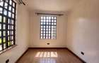 4 Bed House with En Suite at Lavington - 9